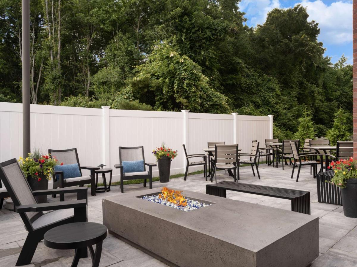 Hampton Inn Raynham-Taunton Eksteriør billede